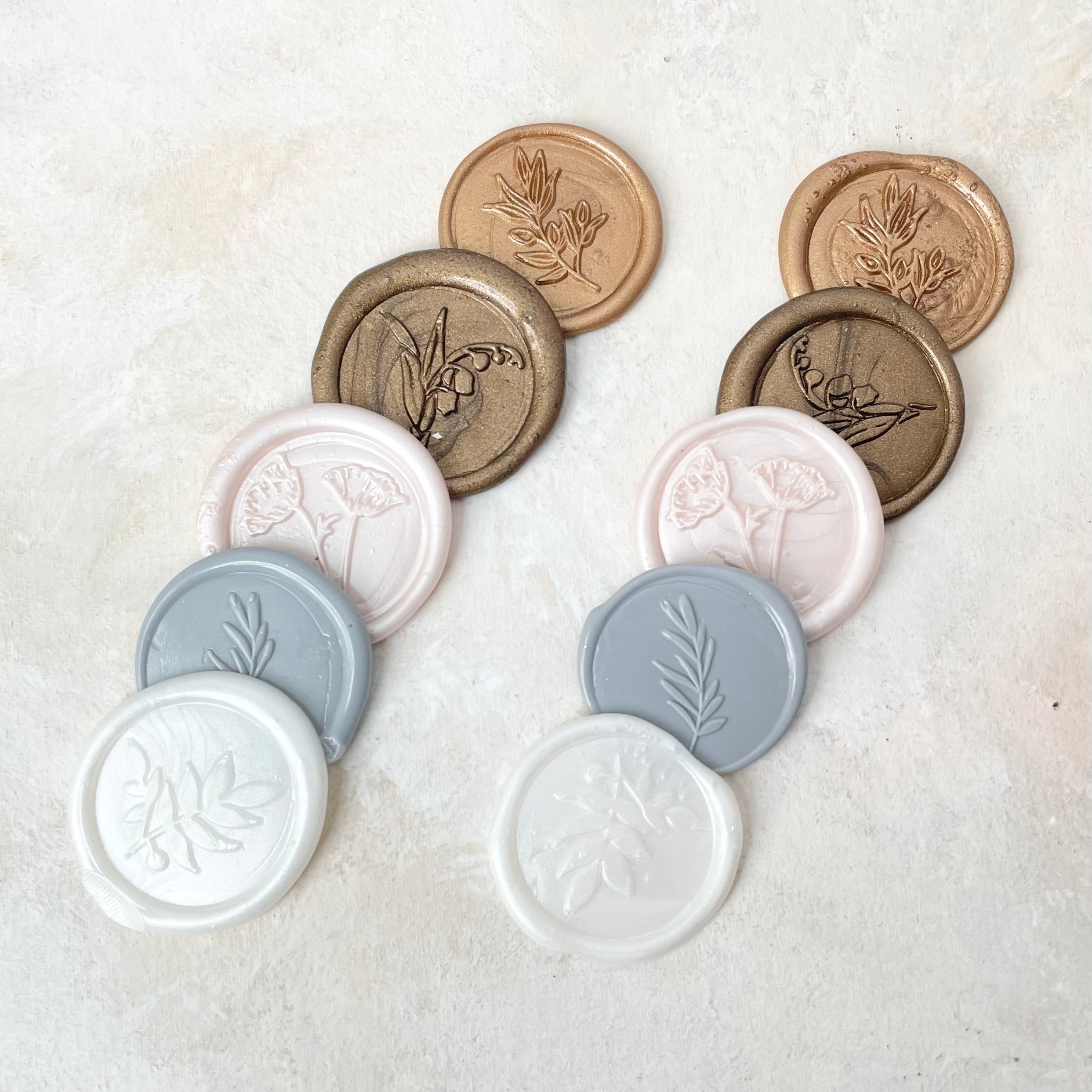 10 wax seals with leaf & floral design  - Wedding Flat lay props from Champagne & GRIT