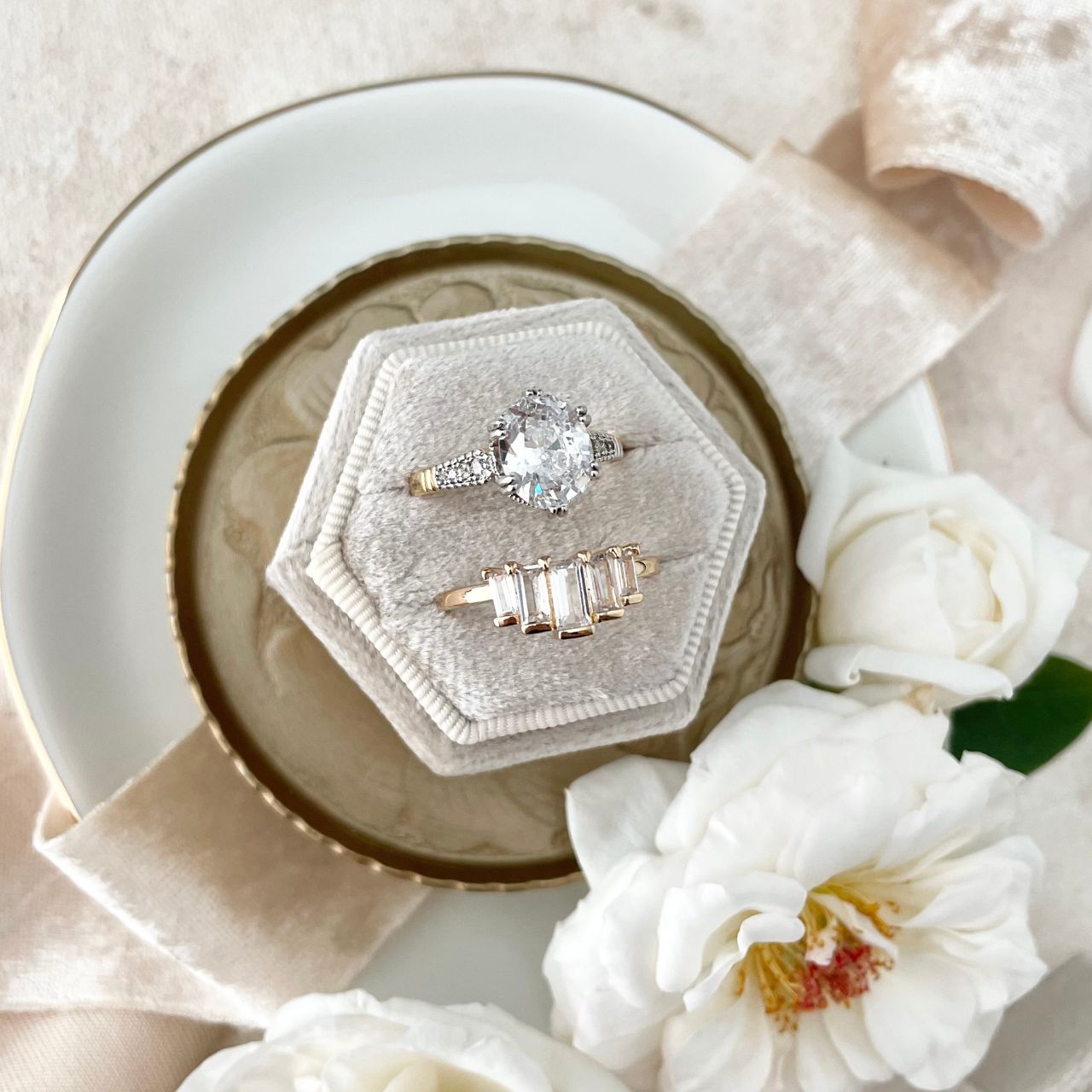 DEAL - hexagon Champagne Ring Box