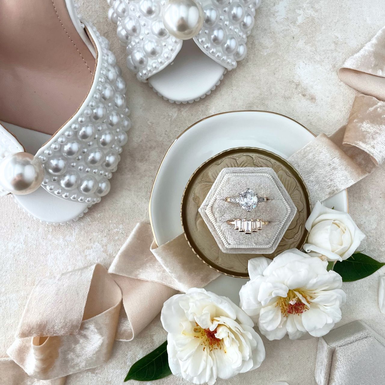 DEAL - hexagon Champagne Ring Box
