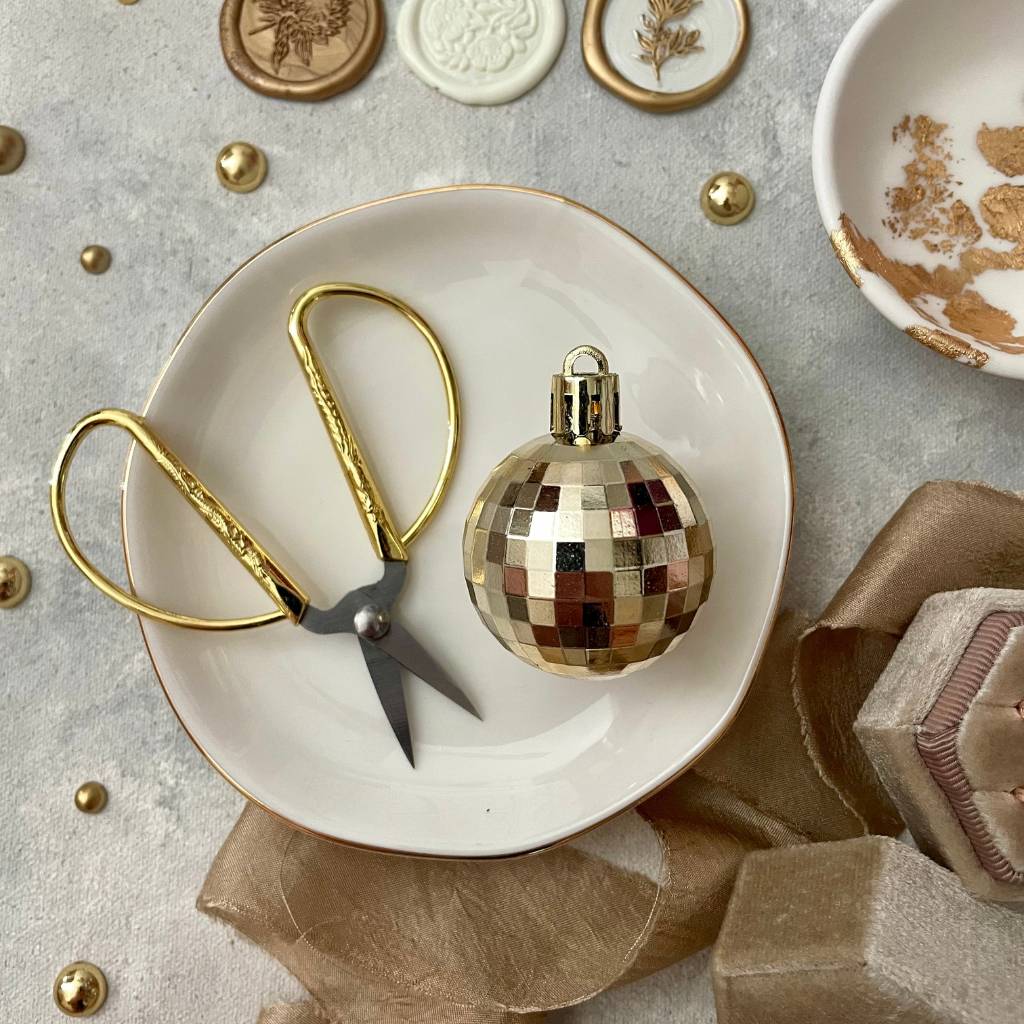 White & Gold Disco Glam Lay Flat Kit ~ 🎄HOLIDAY DEAL 🎄