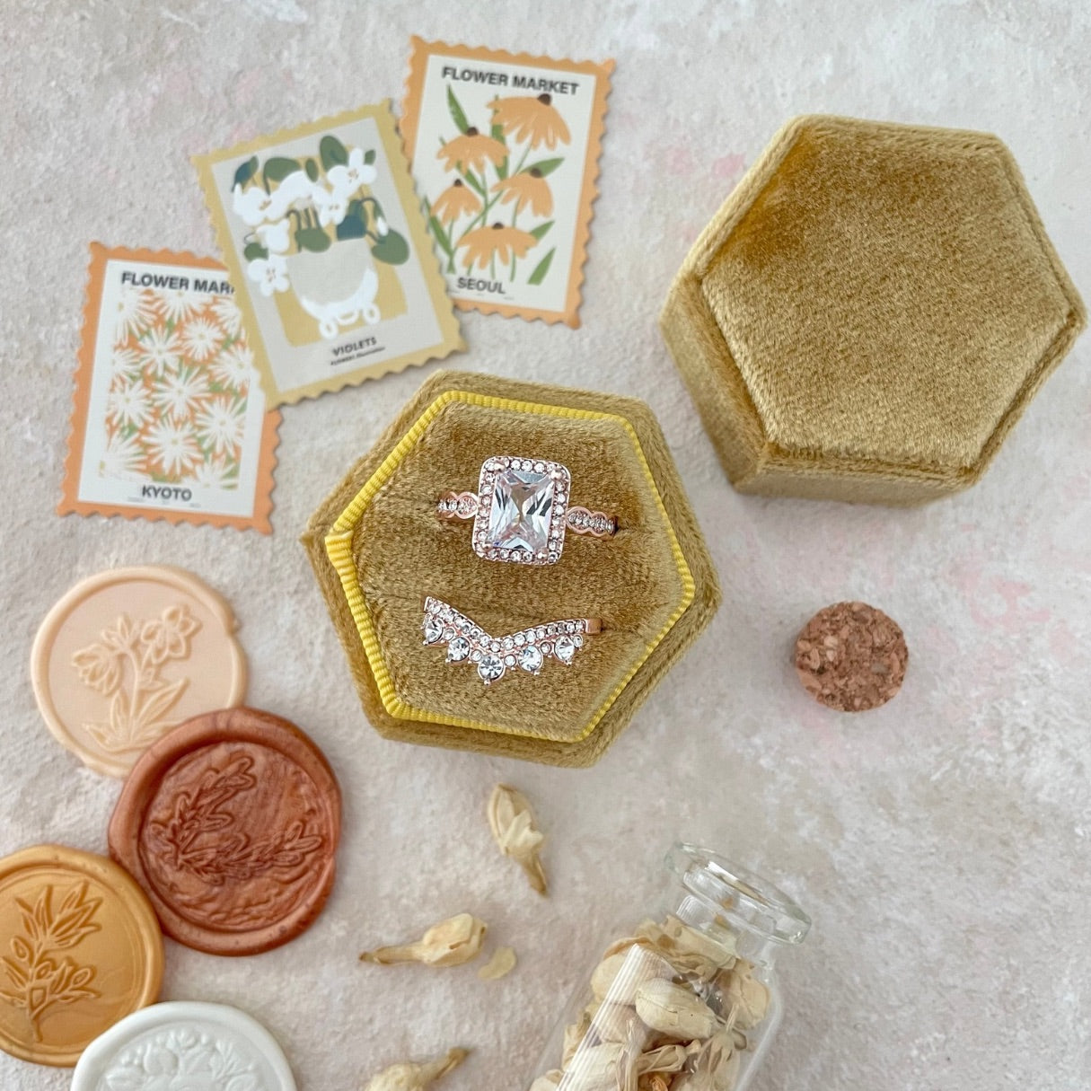 Gold Mini Styling Kit ~ 🍁FALL DEAL 🍁