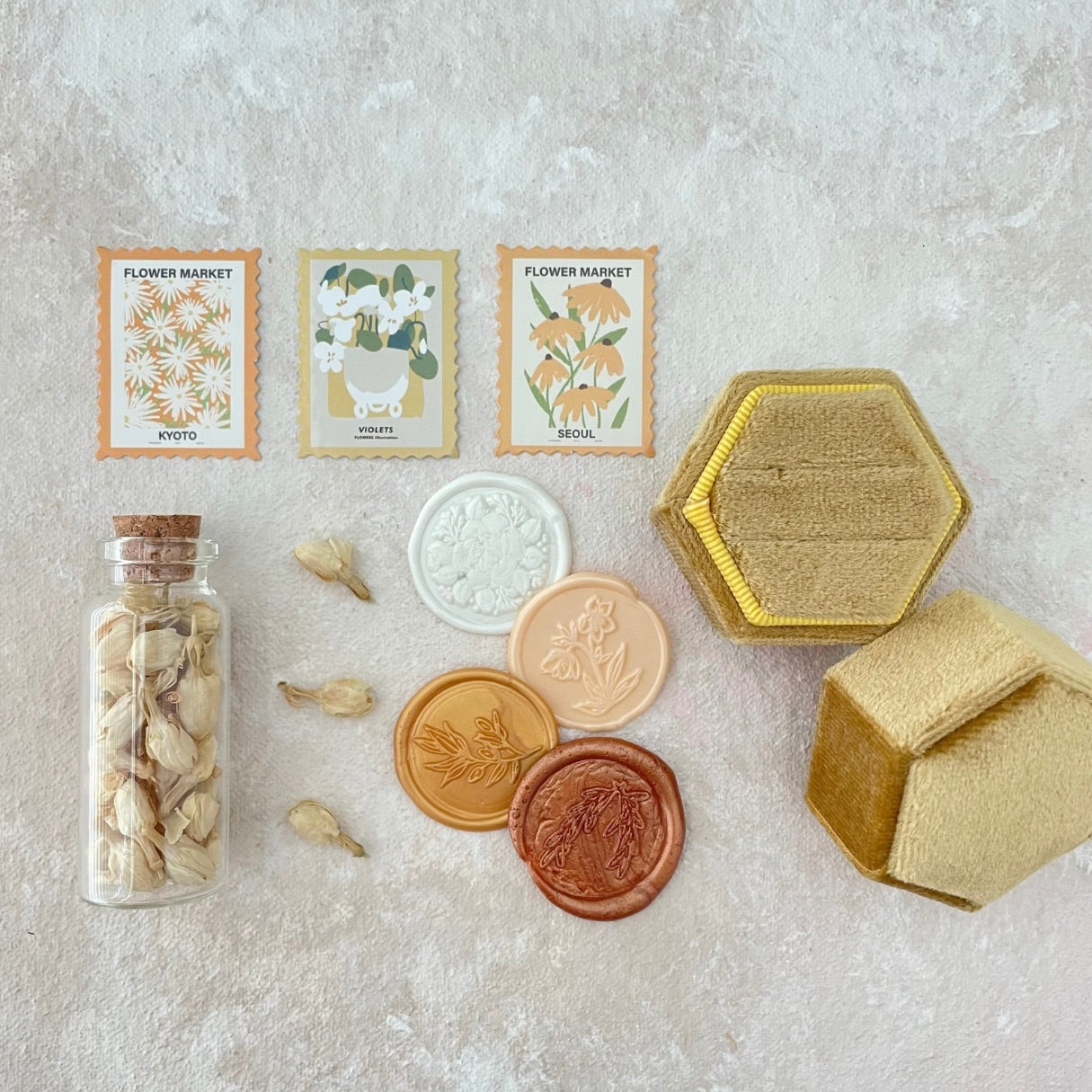Gold Mini Styling Kit ~ 🍁FALL DEAL 🍁