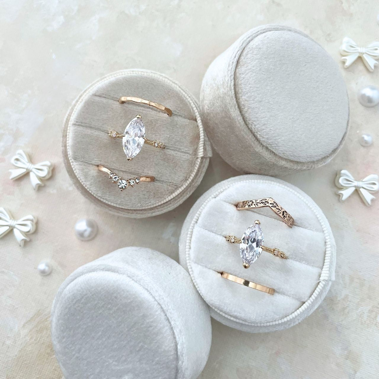 Wedding Ring Box Champagne Velvet ~ Triple Slot Round