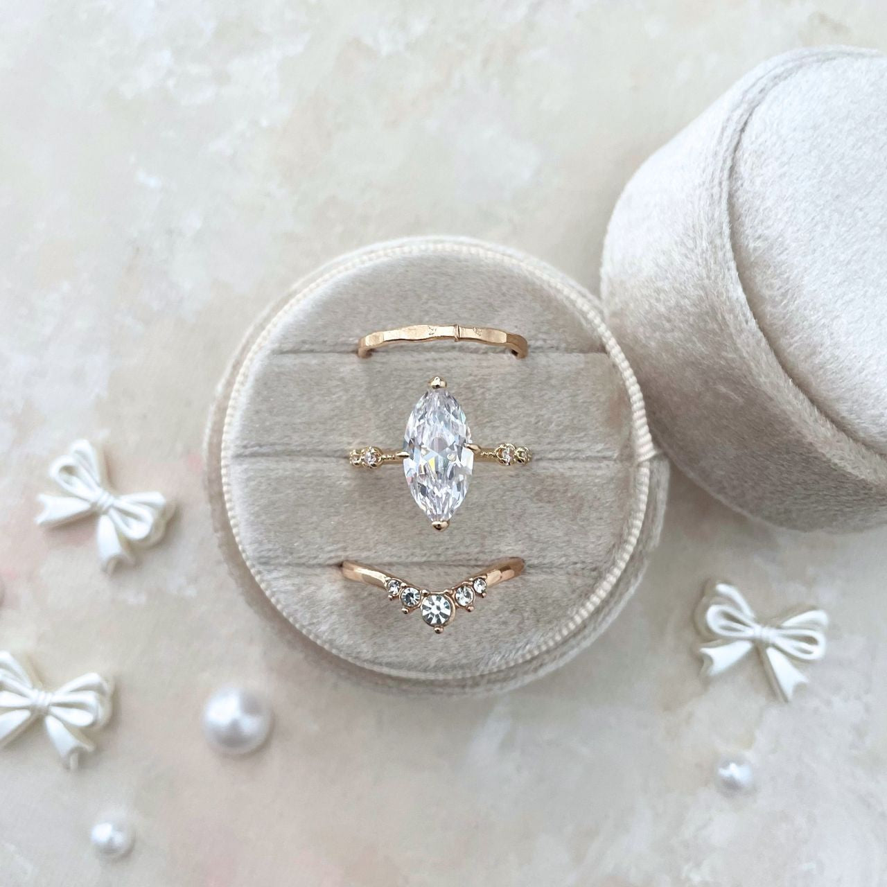 Wedding Ring Box Champagne Velvet ~ Triple Slot Round