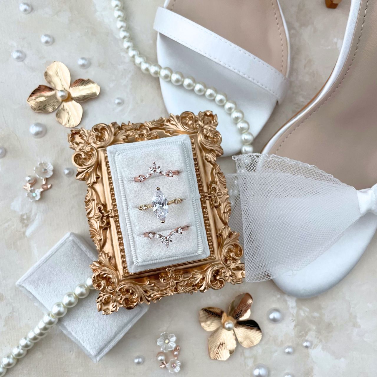 Pearls for Flat Lays