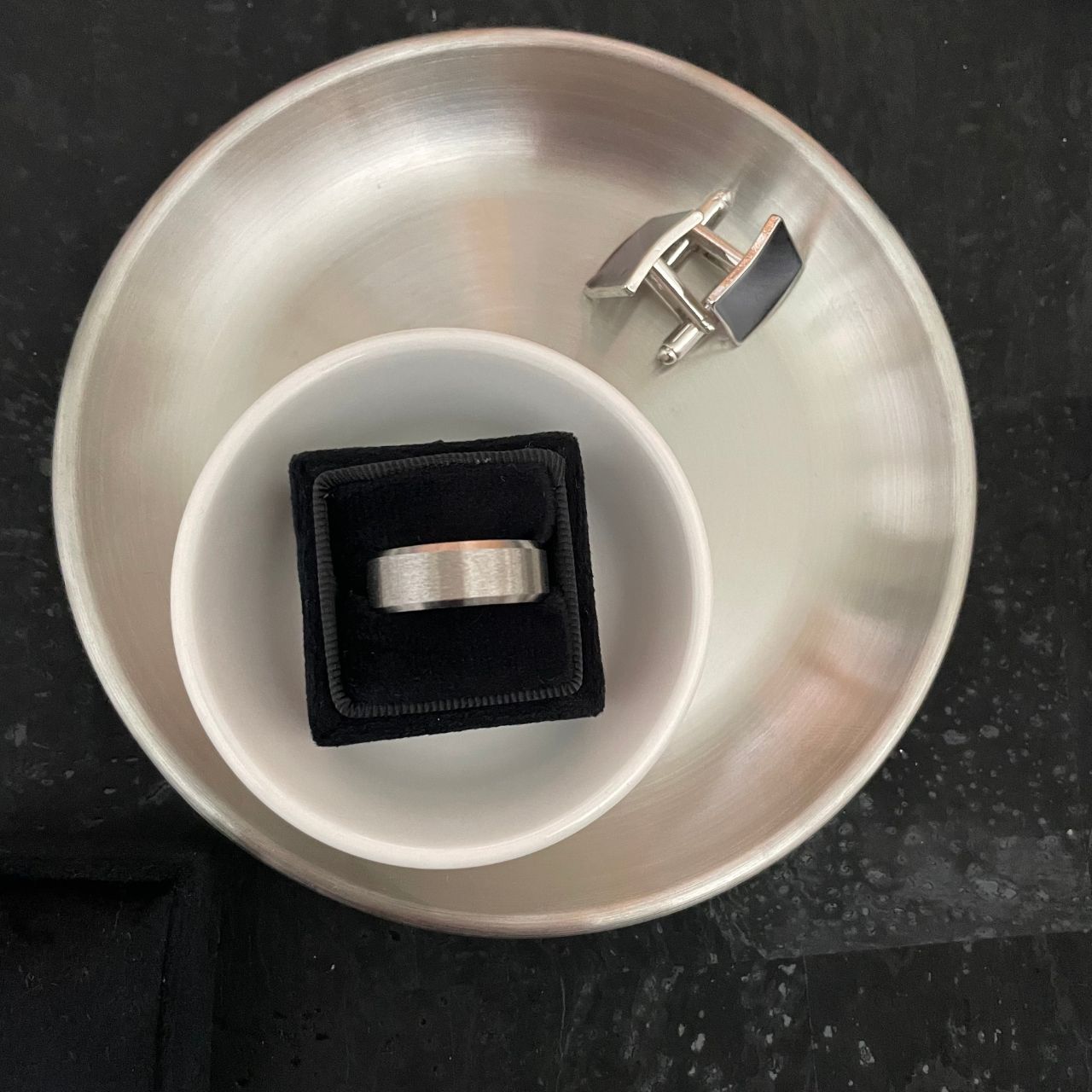 Silver Styling Dish