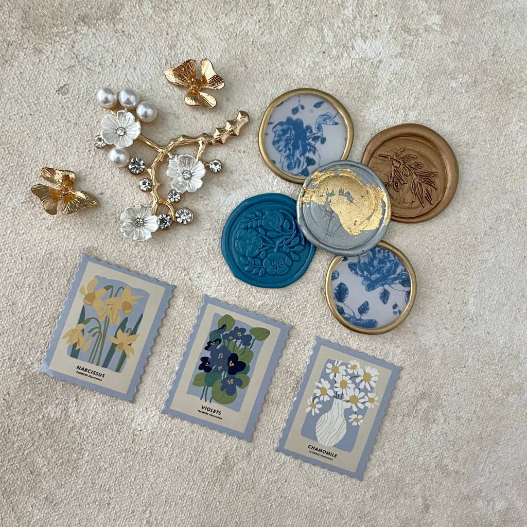 Vintage Blue & White Flatlay Kit ~ 🎄HOLIDAY DEAL 🎄