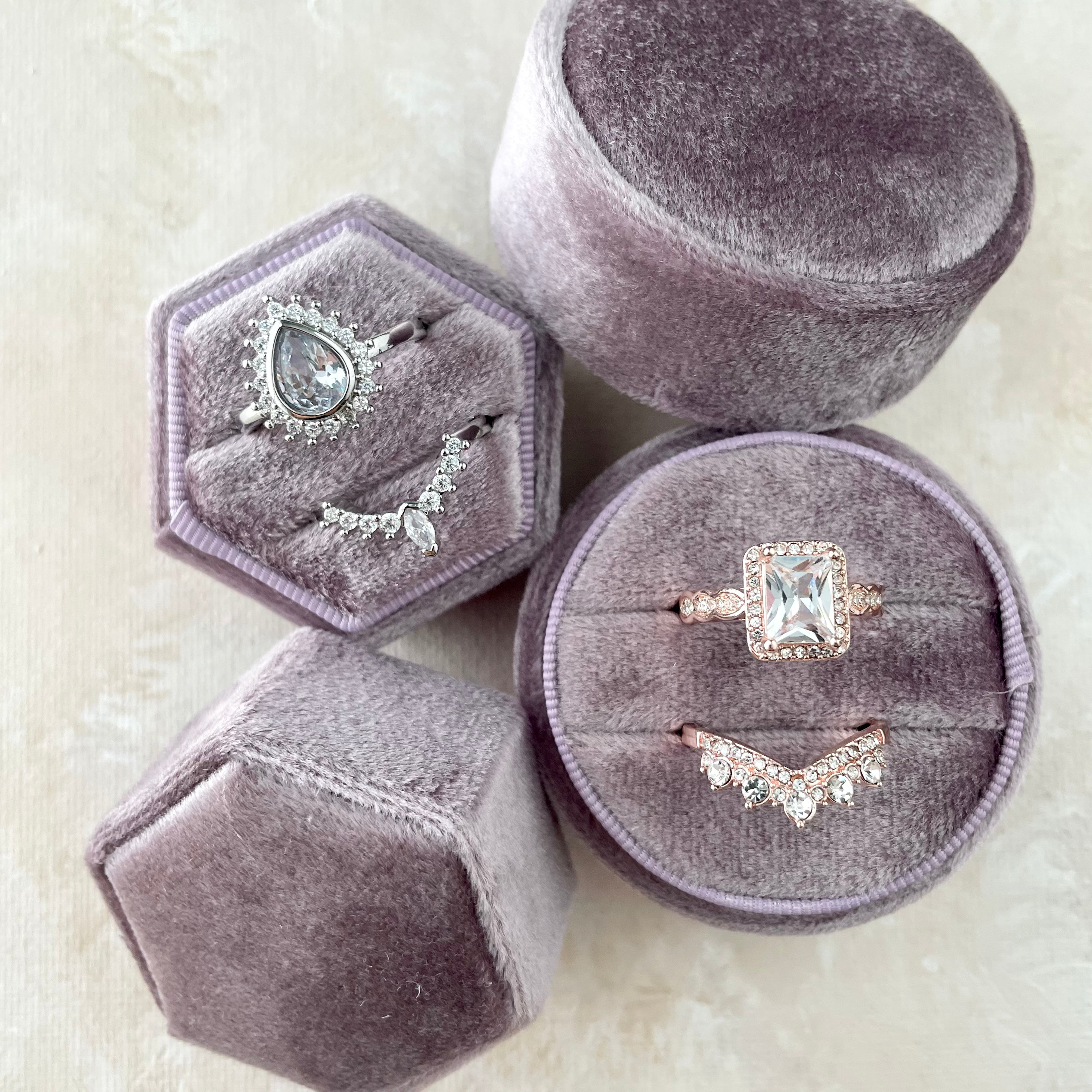 Circle Lilac Ring Box